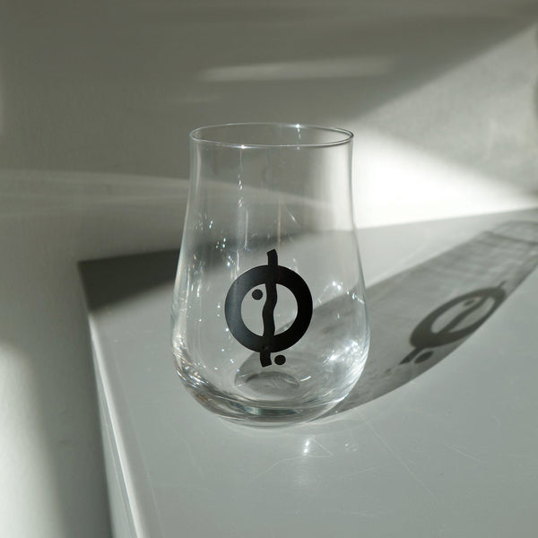 KIHOSKH Lawrence-glas med sort logo 40cl